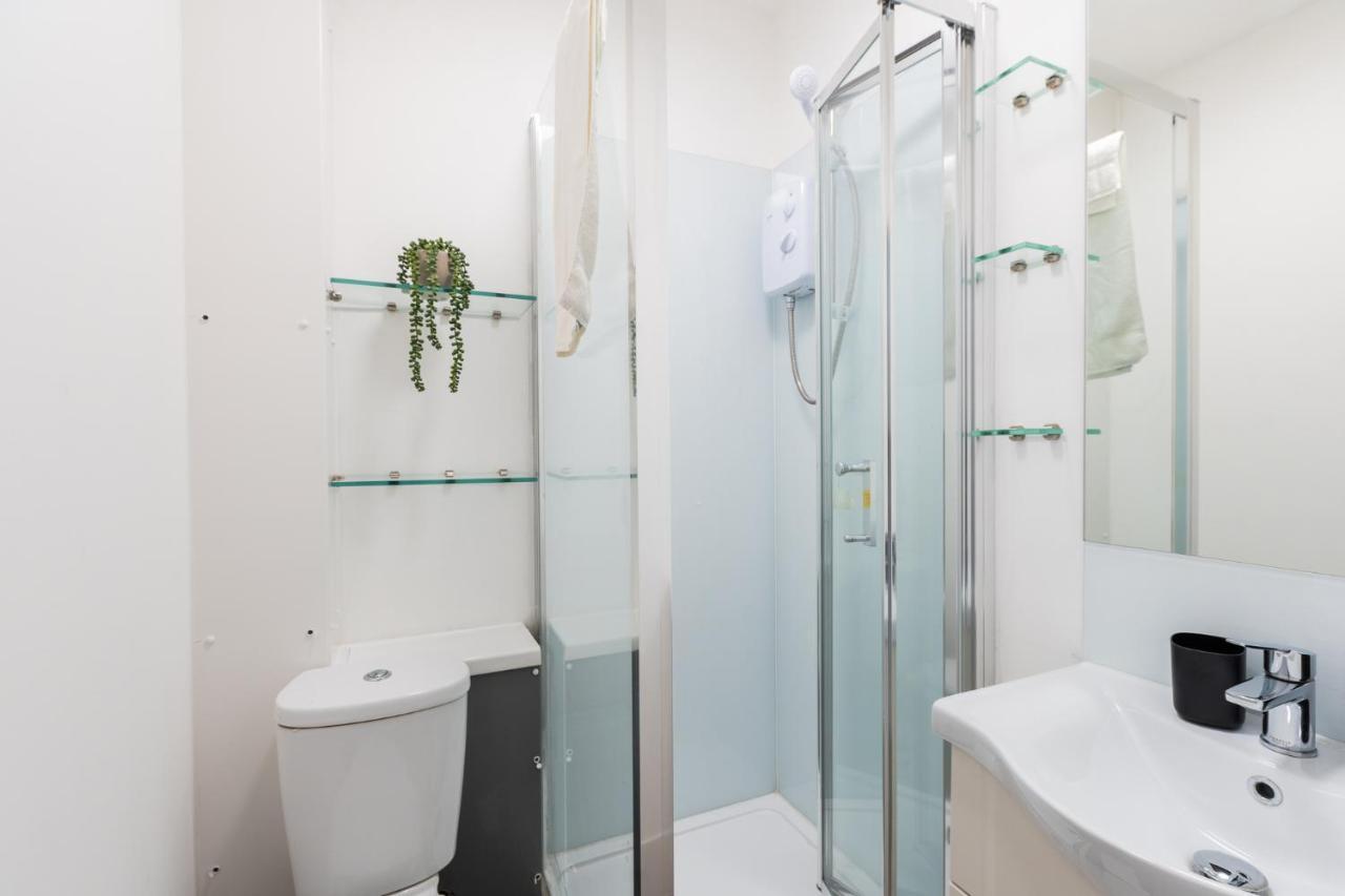 Large Studio Apartment 30 Mins To Oxford Street 런던 외부 사진