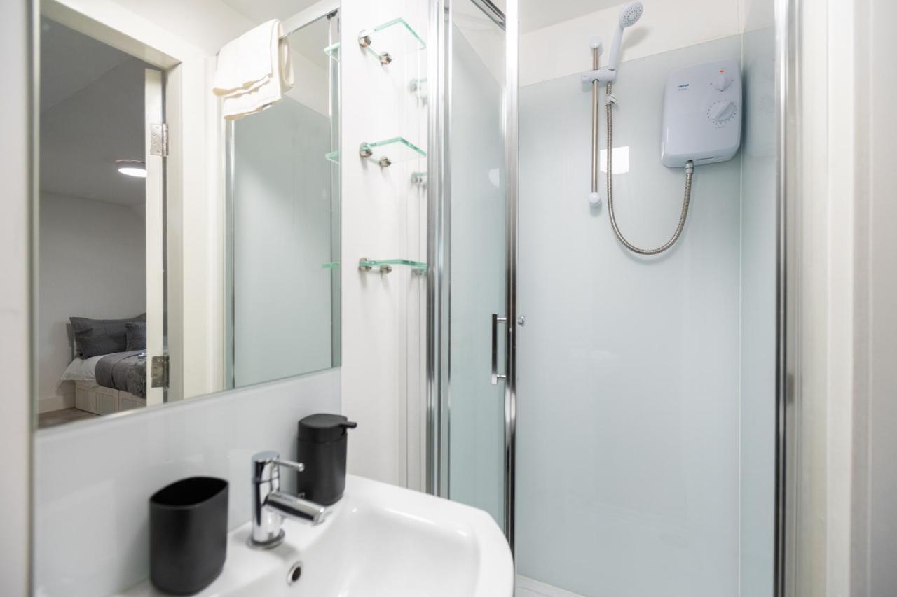 Large Studio Apartment 30 Mins To Oxford Street 런던 외부 사진